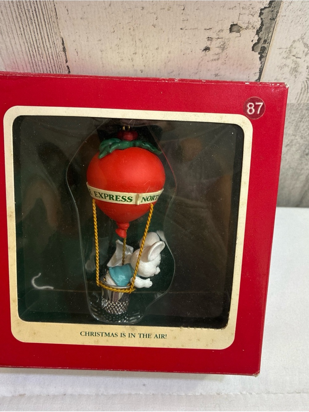 Vintage Carlton Cards Red Hot Air Balloon Santa Ornament New in box
